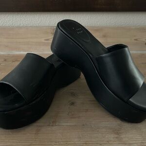 “A New Day” Black Platform Slide Sandals-Sz 8.5